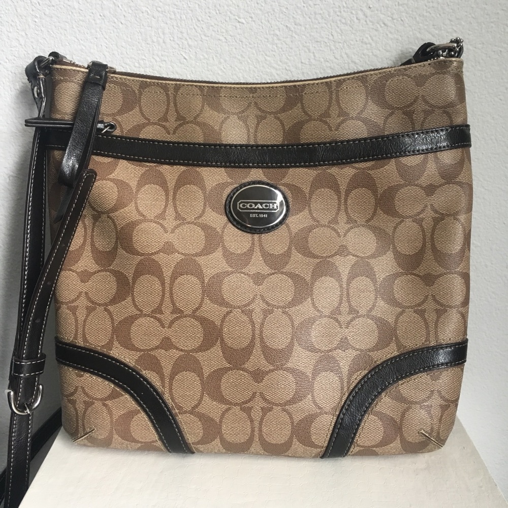 Coach cream, tan and brown crossbody bag - Picture 3 of 7